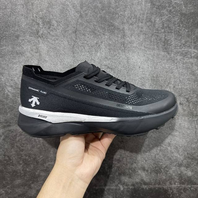 Genuine M version Descente Dynamic Fluid men's trail running shoes with lightwe