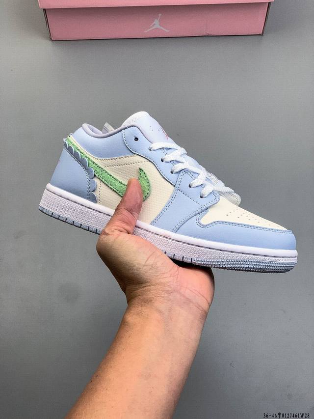 Nike Air Jordan 1 Low (AJ1) - Trendy and Casual Sneakers. Perfectly crafted AJ1