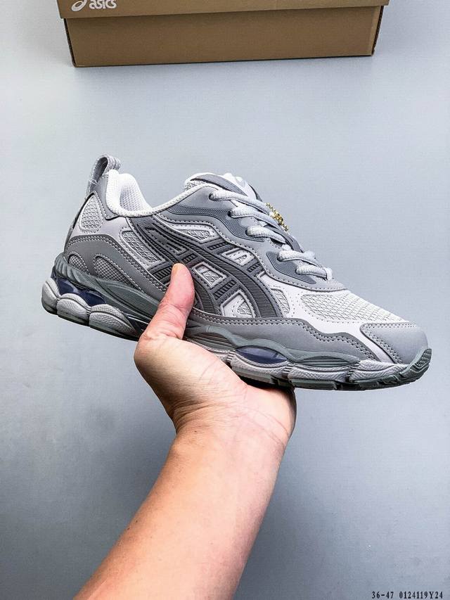 Asics Gel-Nyc 2055 features a breathable mesh upper with some synthetic leather