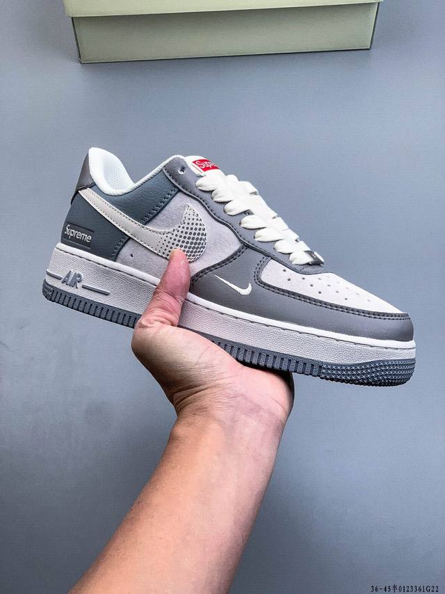 Original last data paper version, made with a hard, high-quality leather upper,