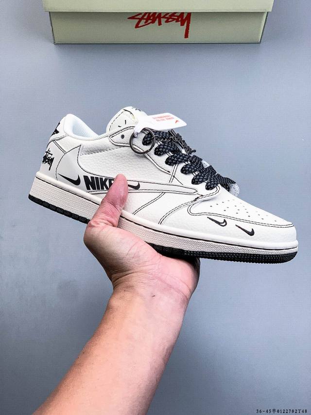 Nike Air Jordan 1 Low (AJ1) - A low-top trendy casual sneakers. Perfectly craft