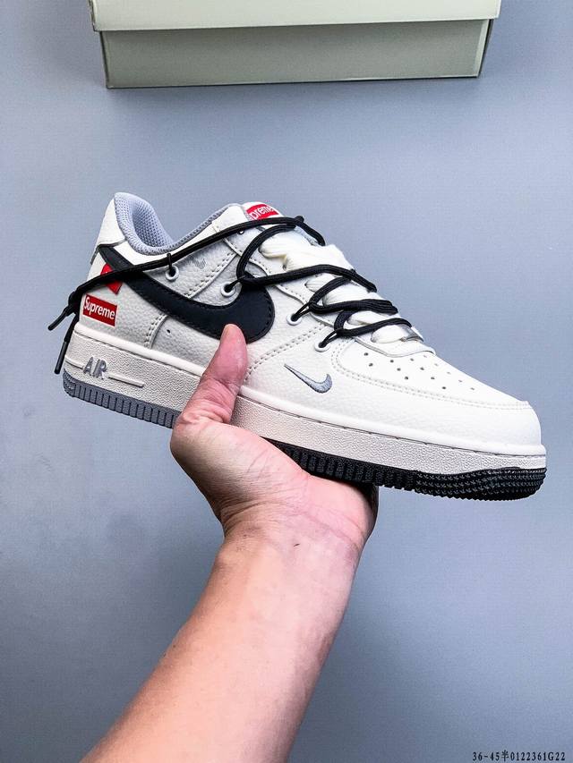 Original last data paper version, featuring a high-quality, durable leather upp