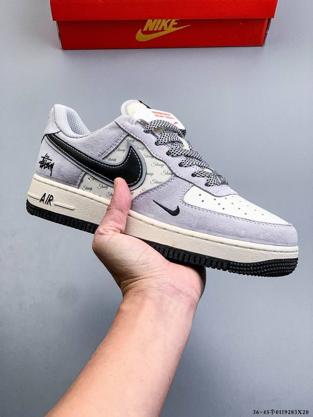 Original last data paper template, featuring a high-quality, durable leather up