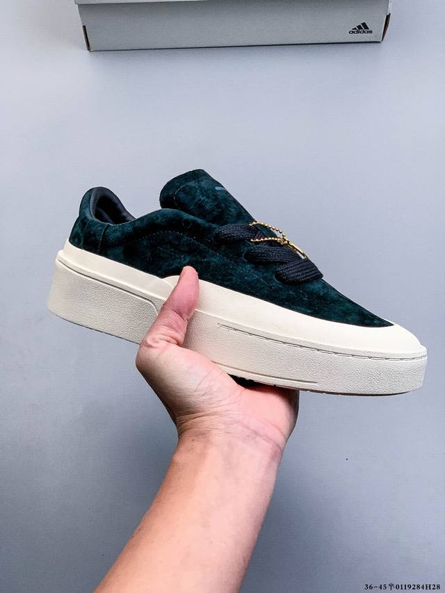 Adidas Labcourt Versatile Casual Sneakers DDD The upper is made of suede, and th