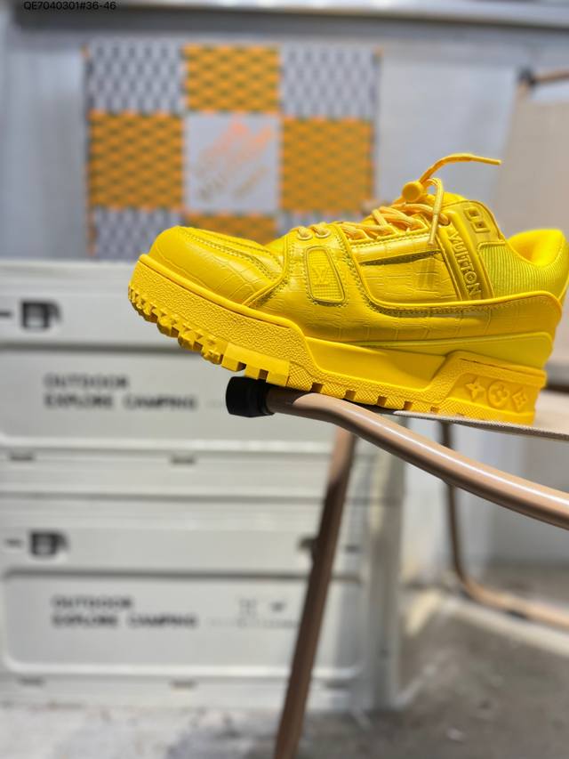 Louis Vuitton Trainer Maxi "Little Fat" Series Bread Shoes, 23 Fashion Runway S