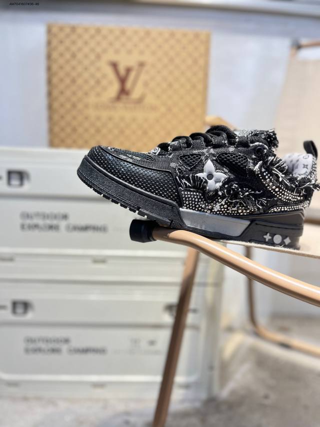 Louis Vuitton Lv Louis Vuitton sneakers DDD New Lv Trainer latest colorway snea