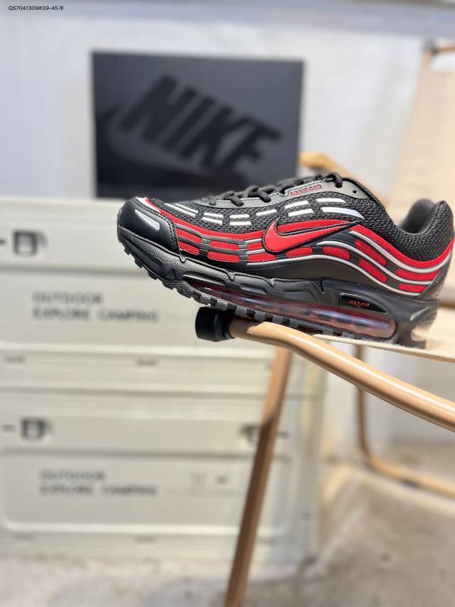 Featuring a soft matte cowhide leather and mesh upper, #New computer-stitched w