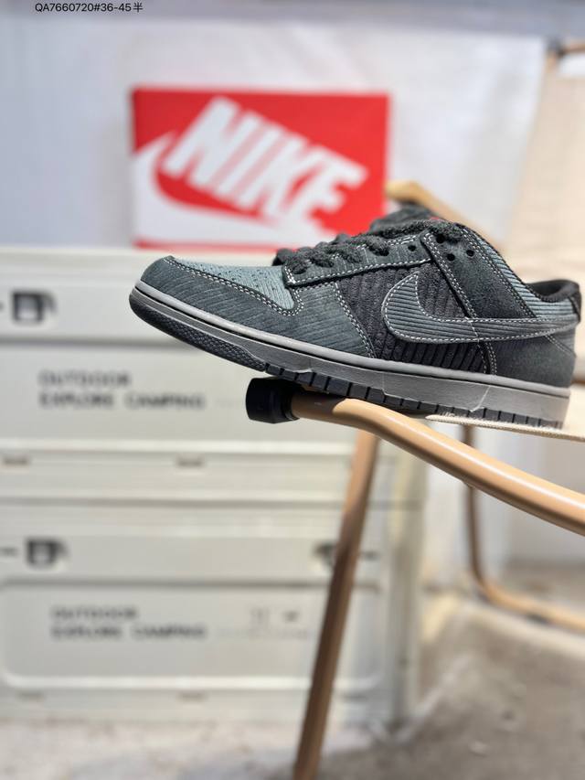 Nike Dunk Low SB series classic versatile casual sports sneakers. The thickened