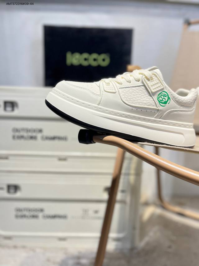 Ecco Men's Shoes: Lightweight, breathable, comfortable, durable, skin-friendly,