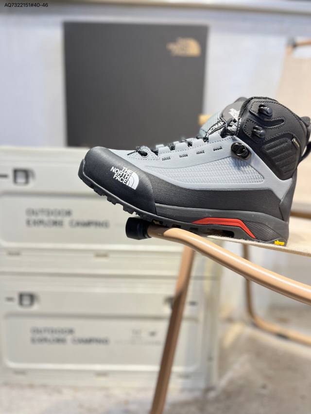 The North Face High-Top Autumn/Winter Outdoor Durable Hiking Shoes, Comfortable