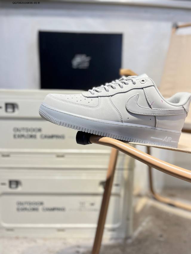 Nike Air Force 1 '07, a versatile casual athletic shoe. Soft, responsive cushio