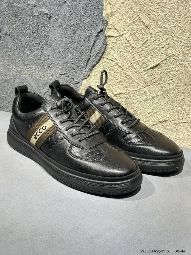 New Arrival Real Shots DDD Ecco Guangdong Original Breathable Shoes with Origina
