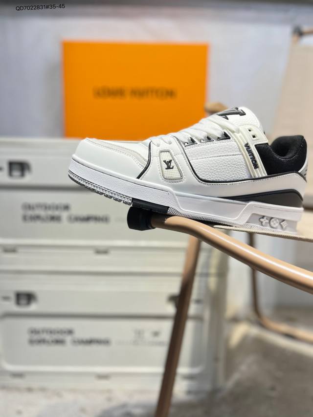 Louis Vuitton Lv Louis Vuitton sneakers DDD New Lv Trainer latest colorway snea