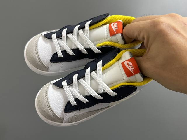 Original Blazers Mid-High Top Velcro Children's Sports Shoes DDD Size: 22-27 DD